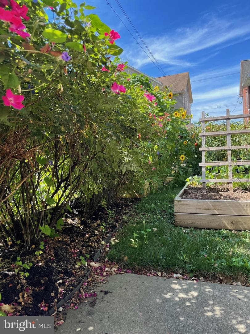 440 N Railroad Street photo 66