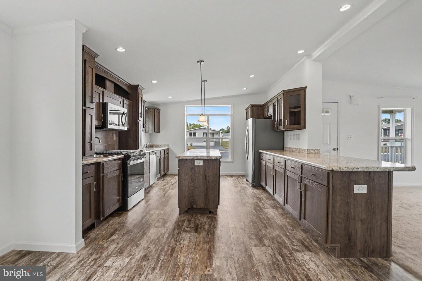 61 Evergreen Aly photo 14