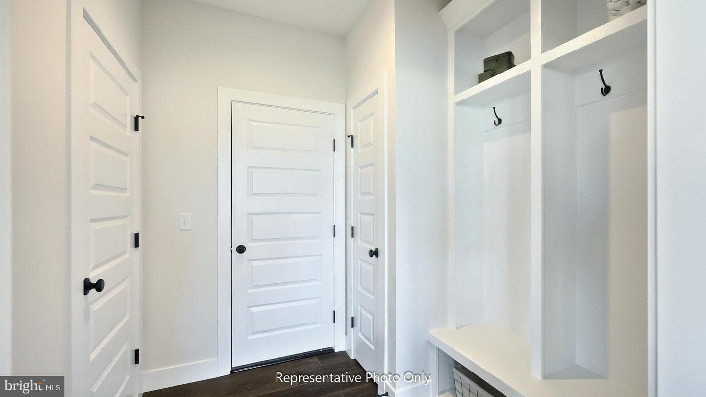 39 Canterbury Lane photo 20