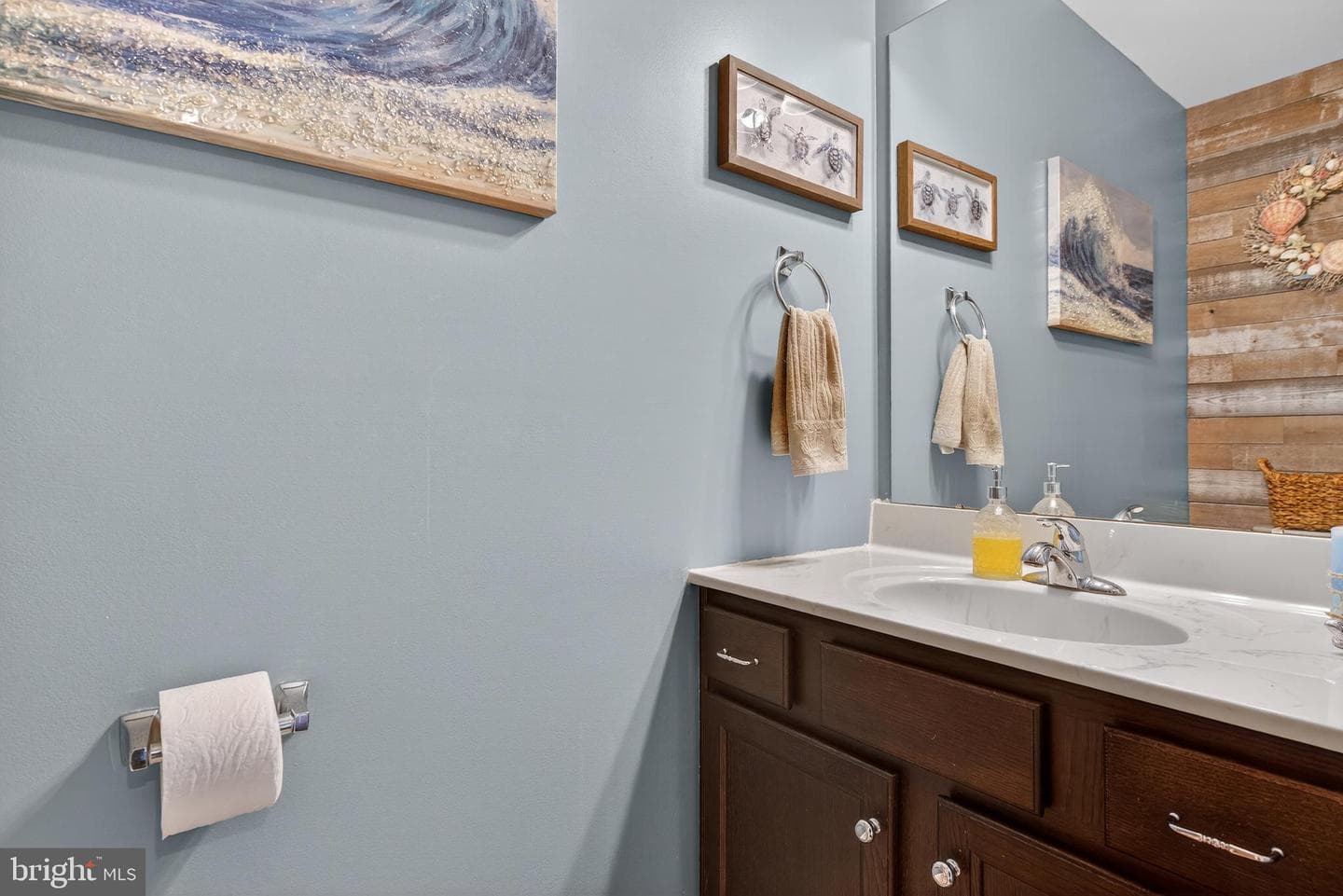 13 Blue Jay Way photo 26