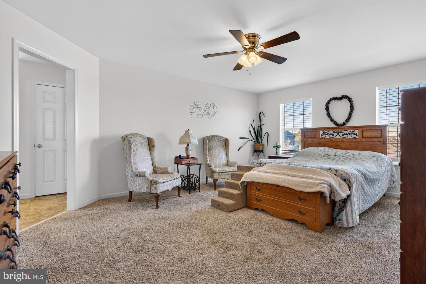 13 Blue Jay Way photo 31