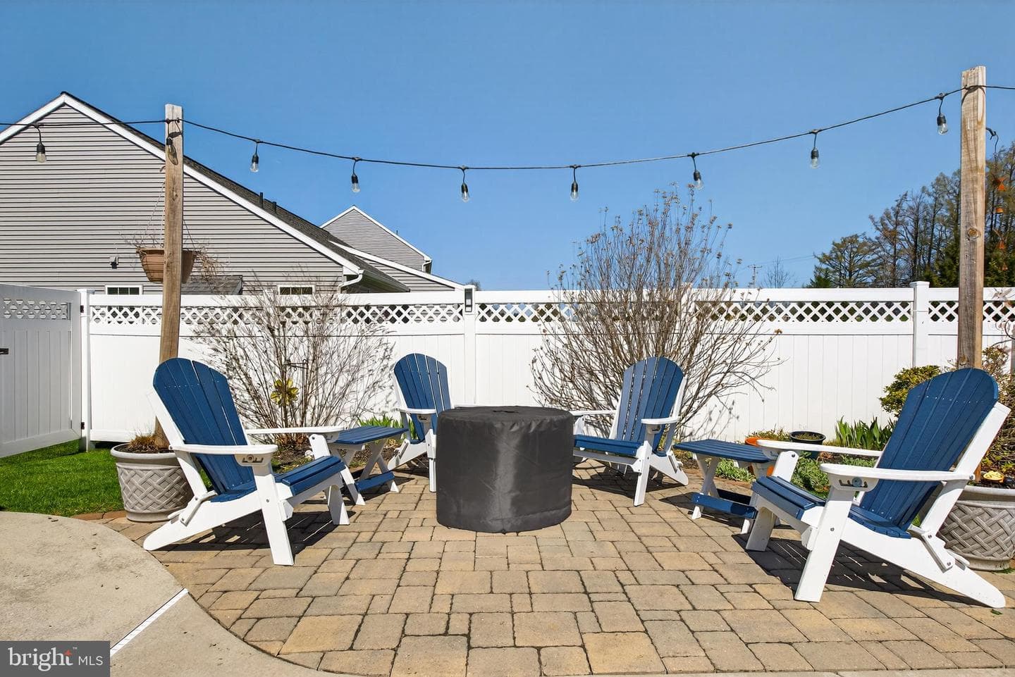 13 Blue Jay Way photo 50