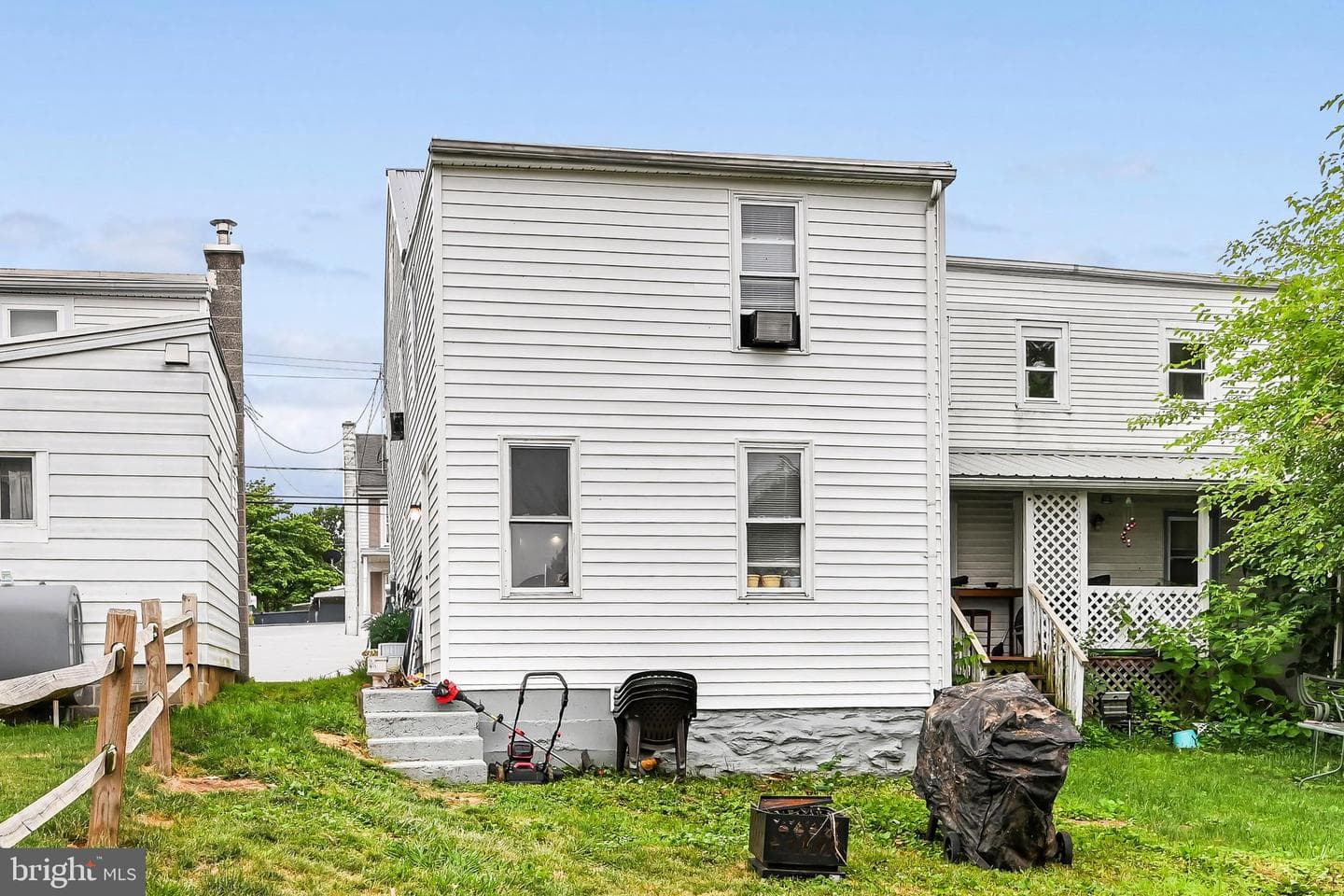 1605 Center Street photo 30