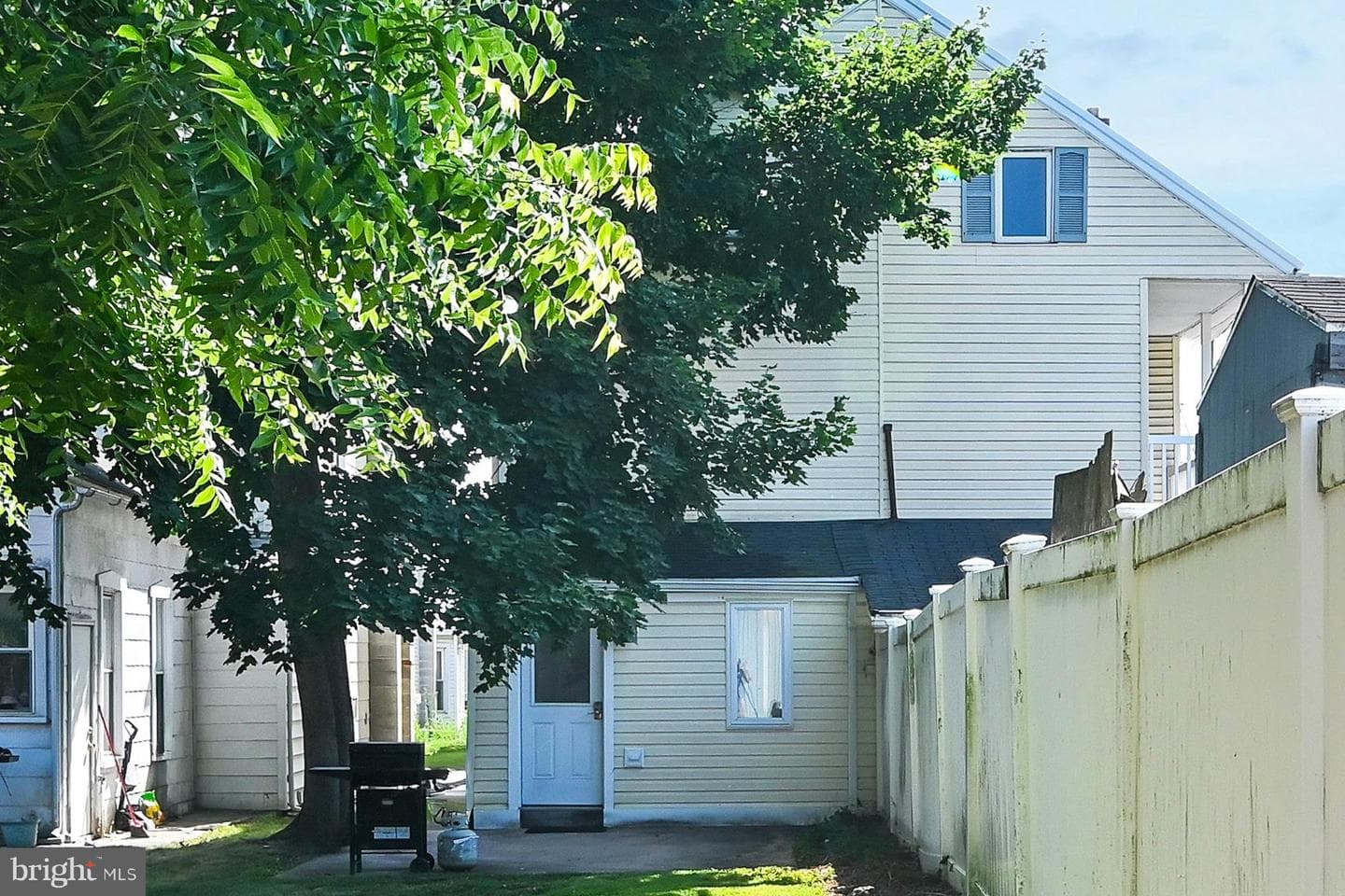 129 N Railroad Street photo 26