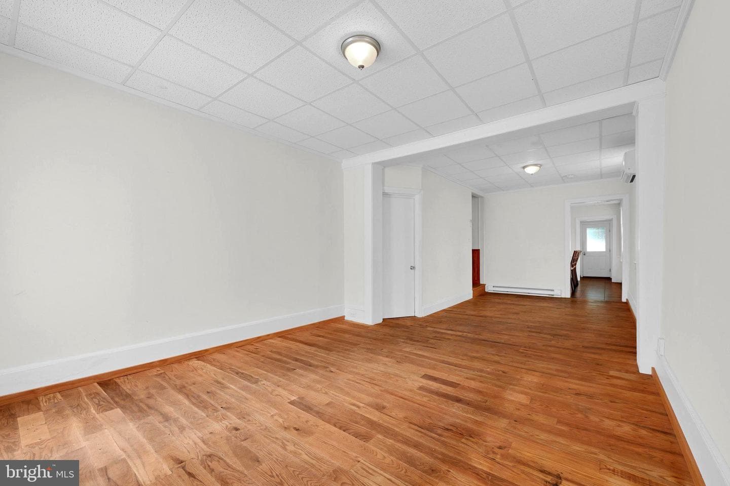 129 N Railroad Street photo 7