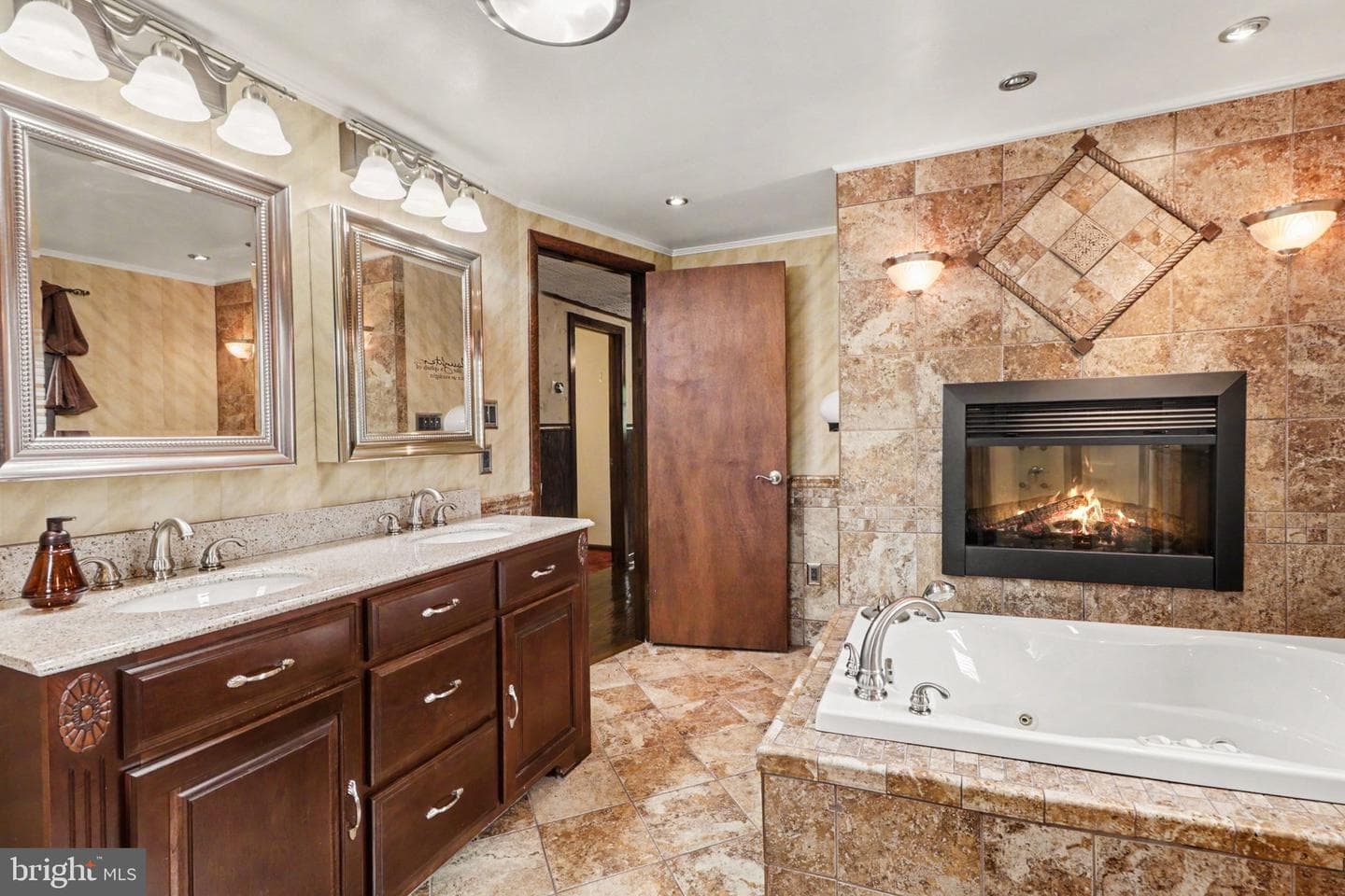 509 Park Avenue photo 17