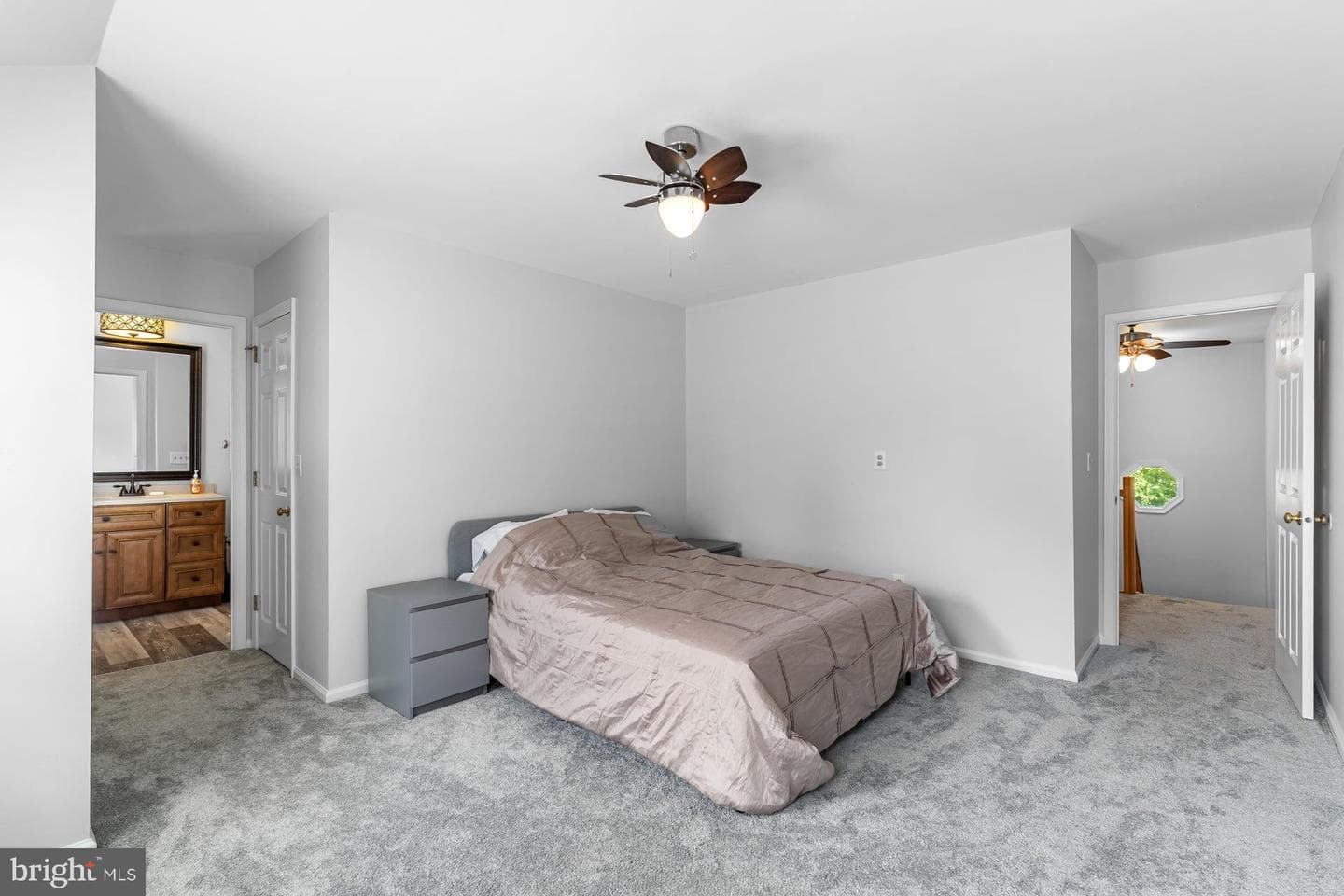 704 Cambridge Ct U-0037 photo 14