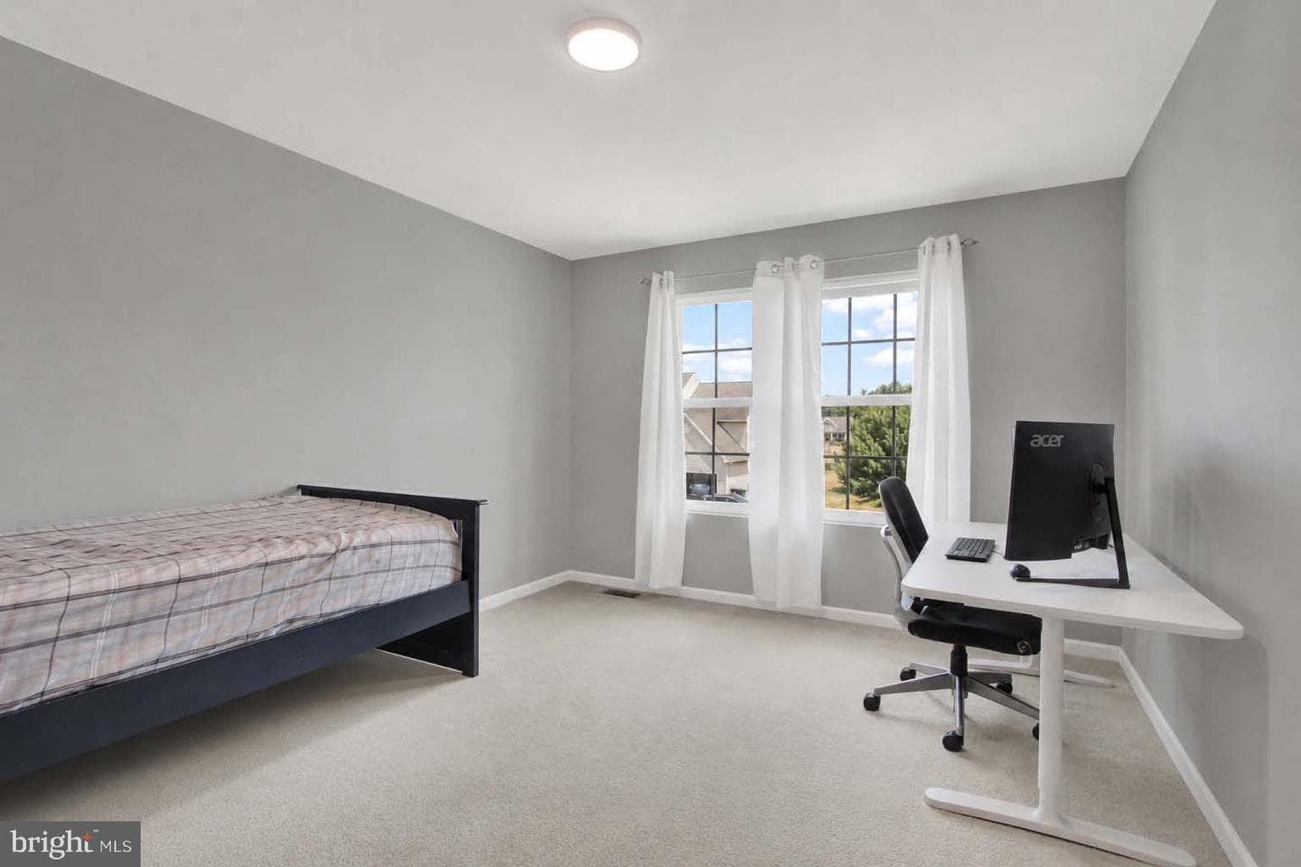 627 Saddle Road photo 35