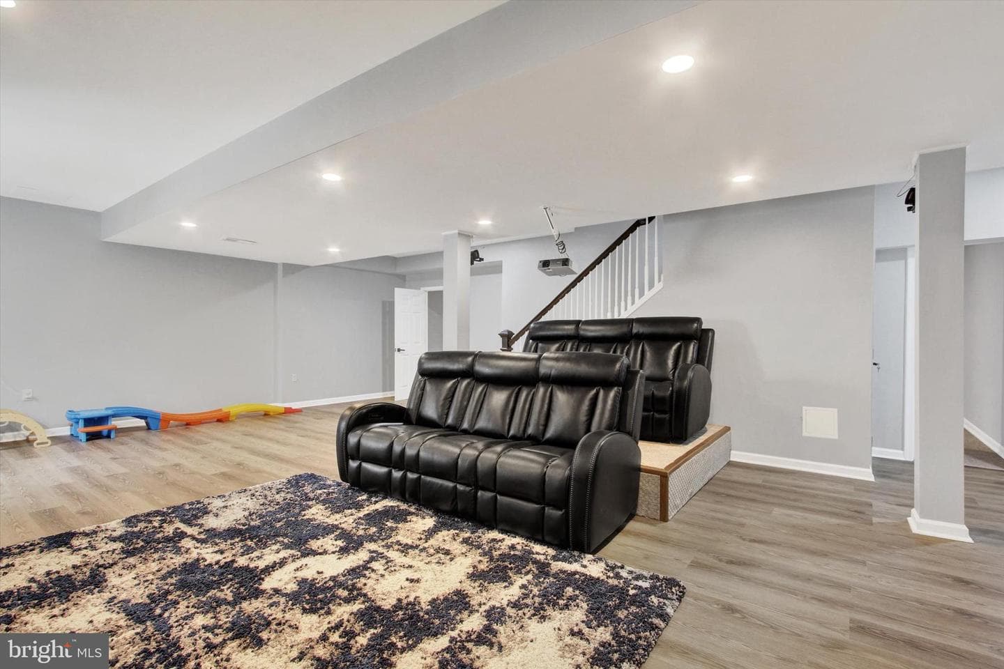 627 Saddle Road photo 41