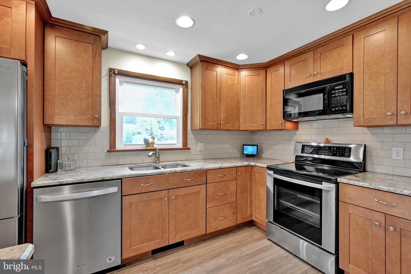 33 Jayann Drive photo 4