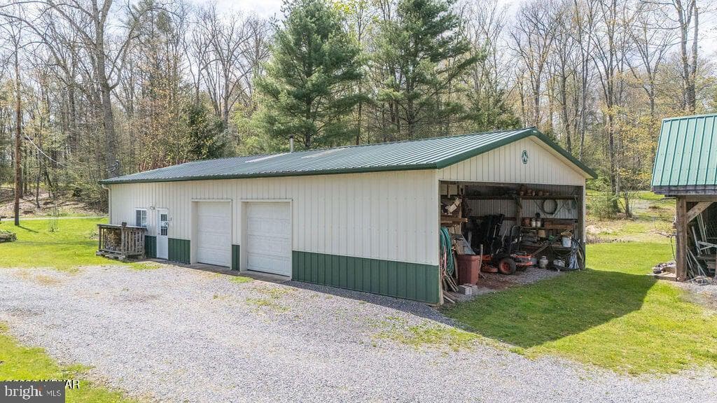 2270 Pine Tree Road photo 17