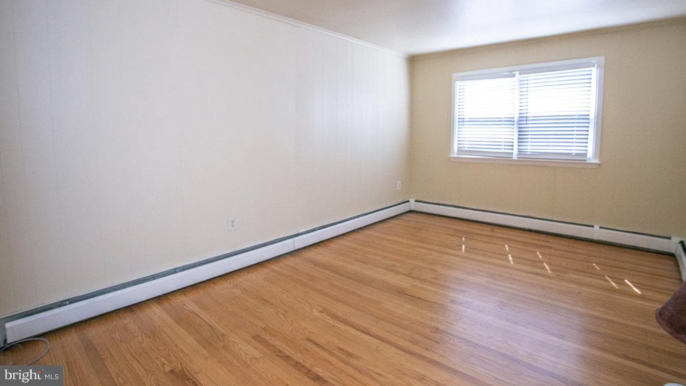 1408 Butler Pike photo 33