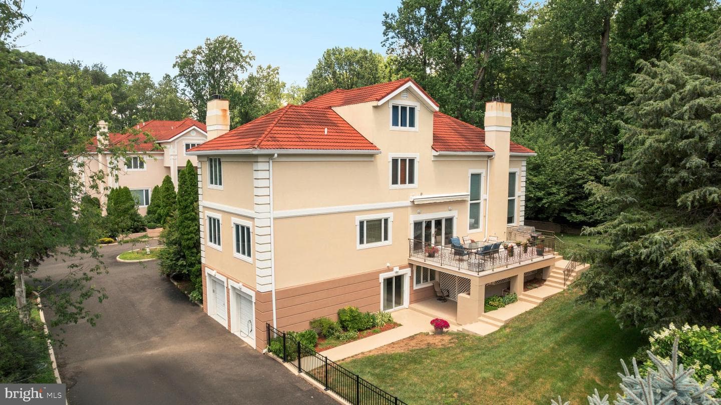1427 Byberry Road photo 45