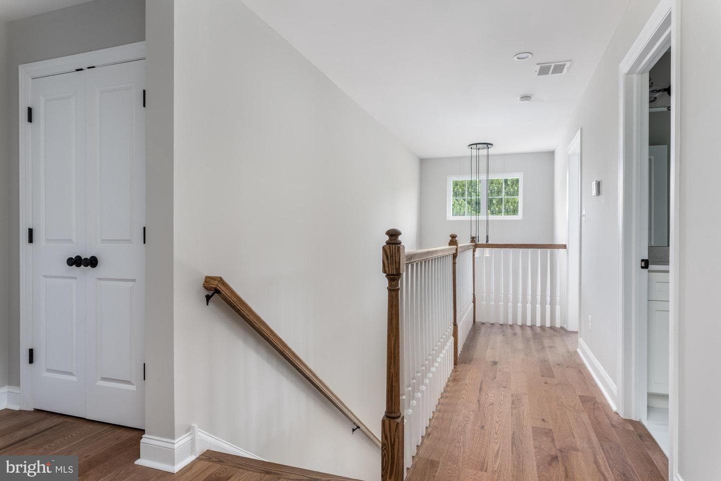 819 Cherry Lane photo 35