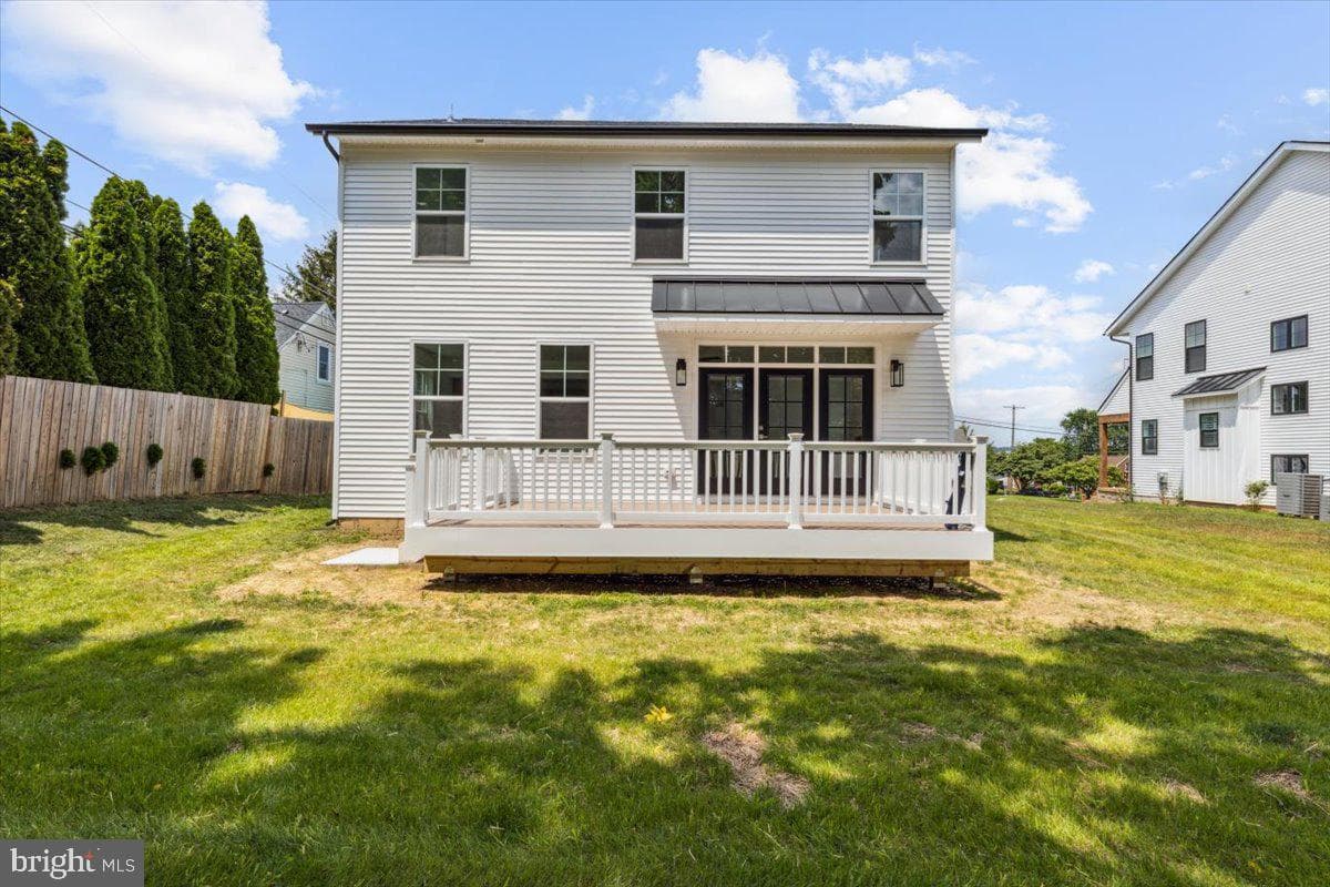 819 Cherry Lane photo 36