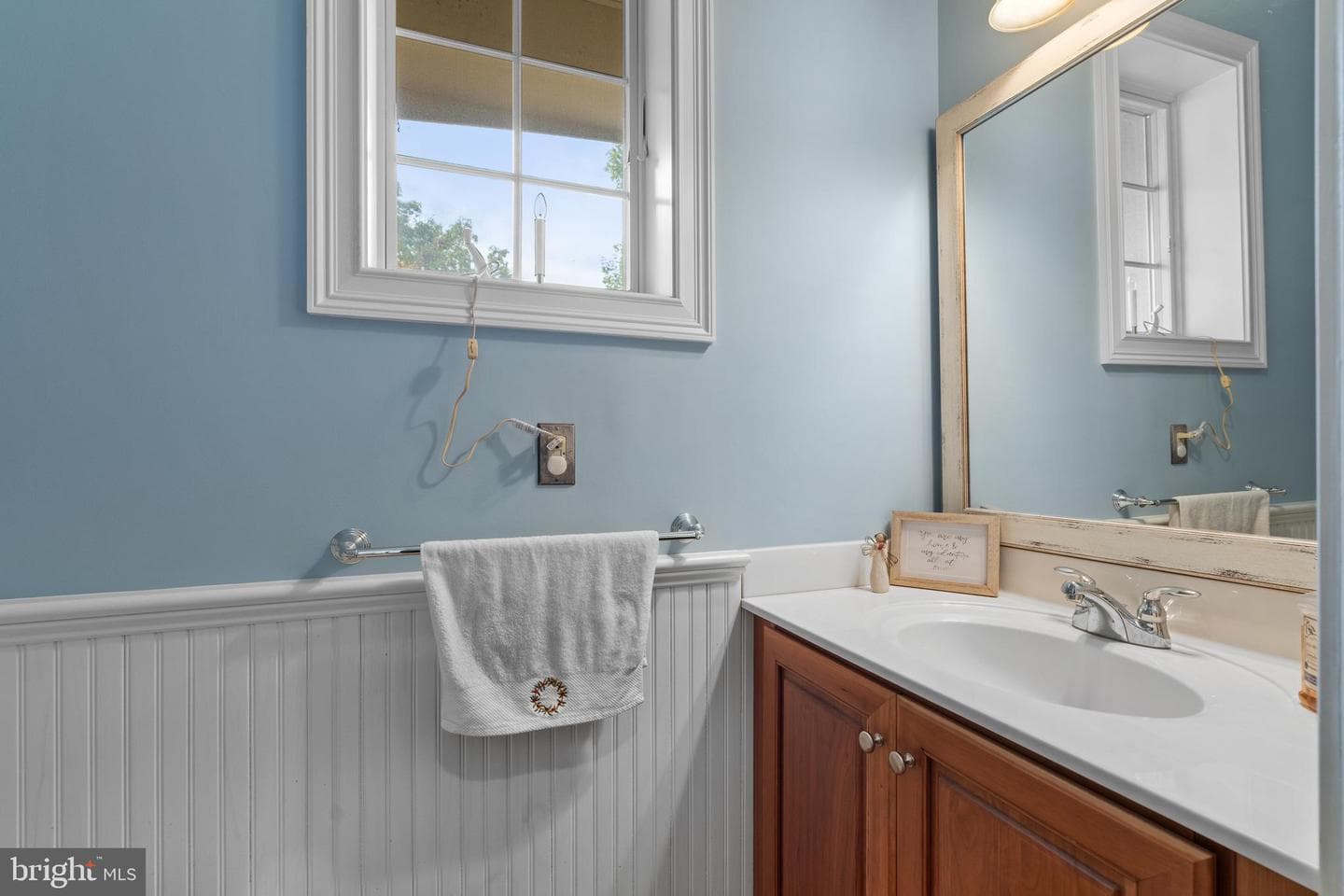 901 Ashbourne Way photo 32