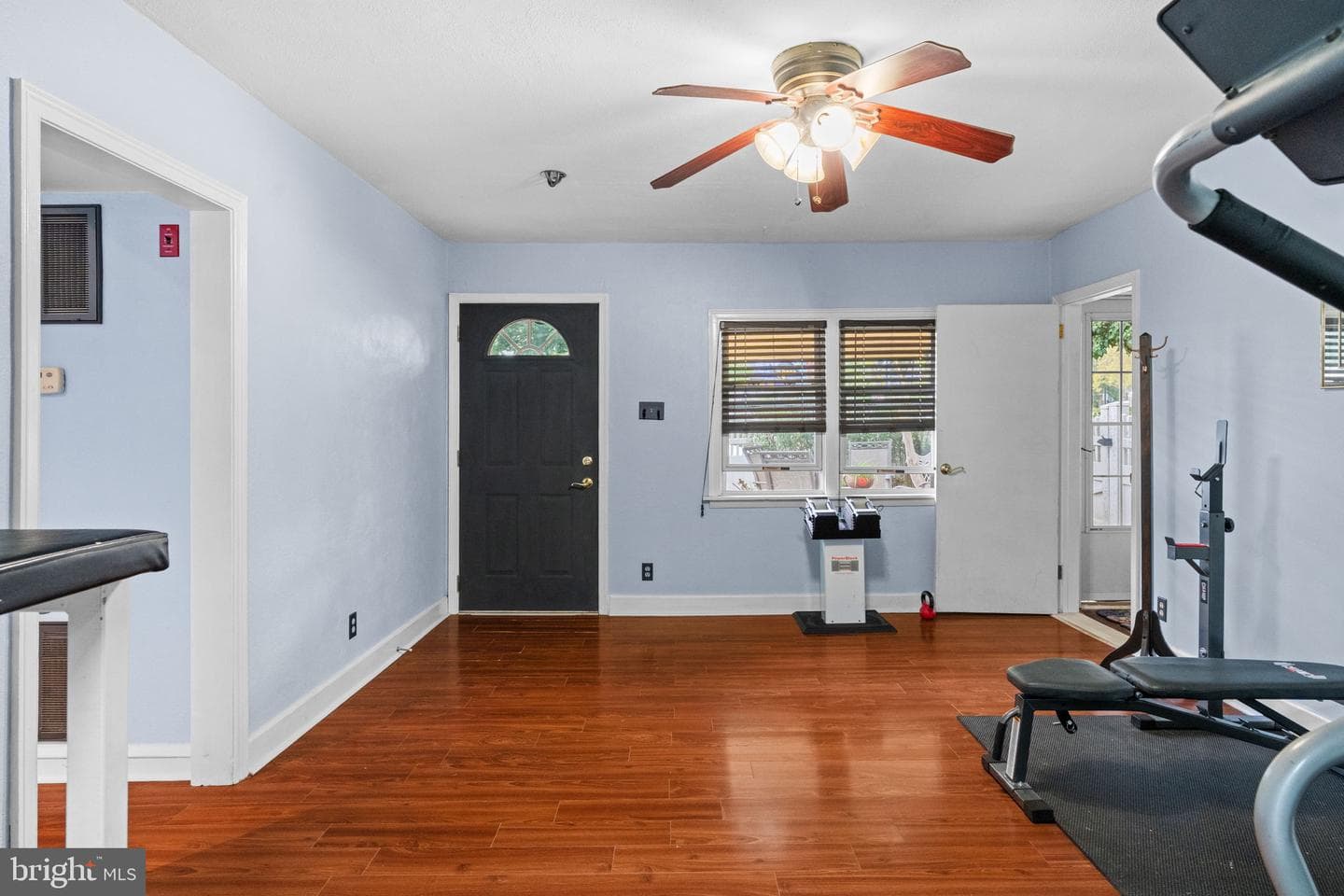 1635 Spring Avenue photo 52