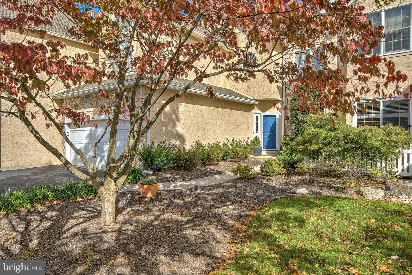 145 Sawgrass Drive photo 4