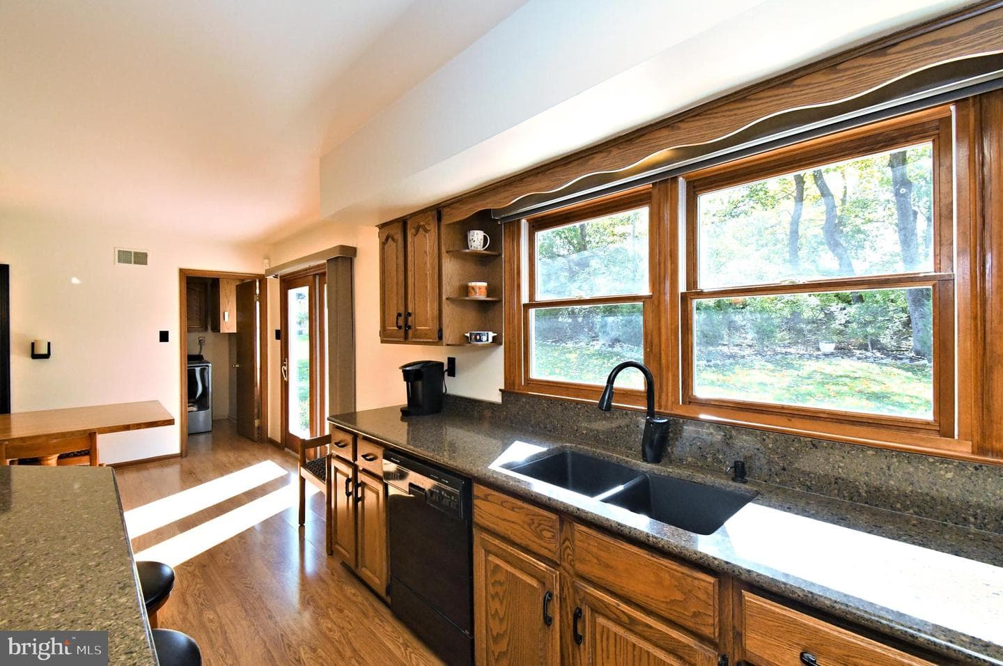 1501 Valley View Drive photo 10