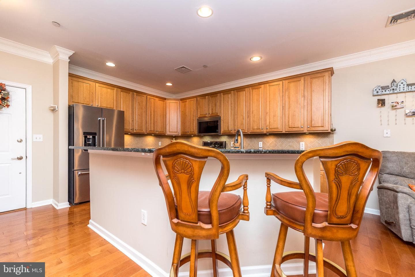 207 Carson Terrace photo 9
