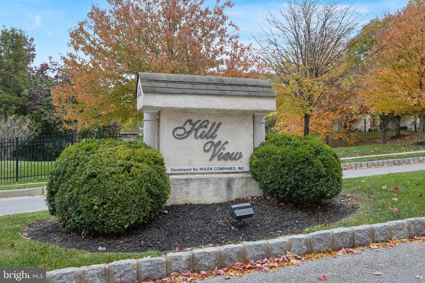 310 Rolling Hill Drive photo 32