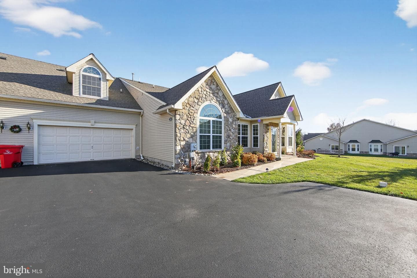 354 Calloway Court photo 3