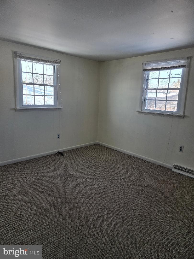 258 Garden Avenue photo 8