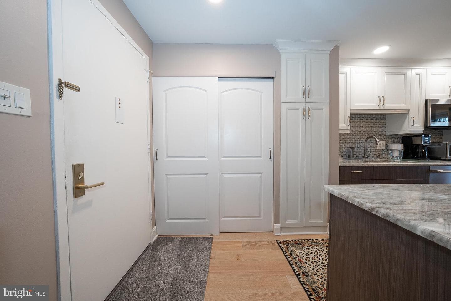 1637 Oakwood Drive #s114 photo 3