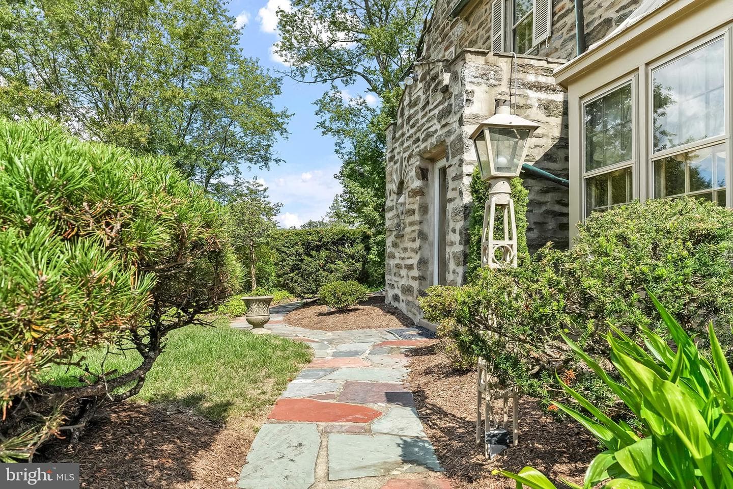 632 Foxcroft Road photo 3