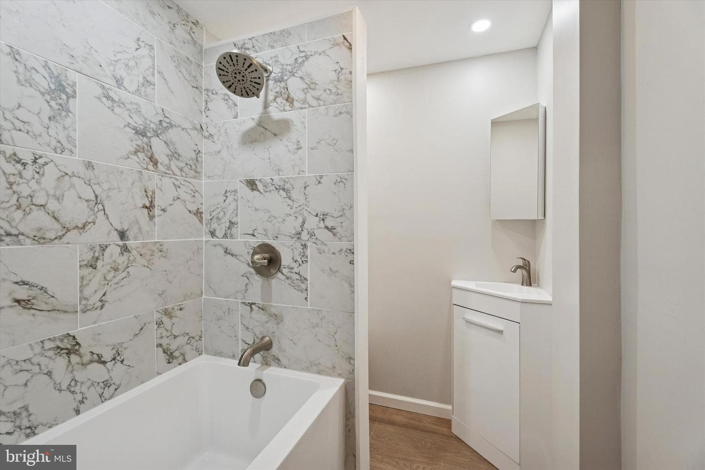 810 George St photo 8