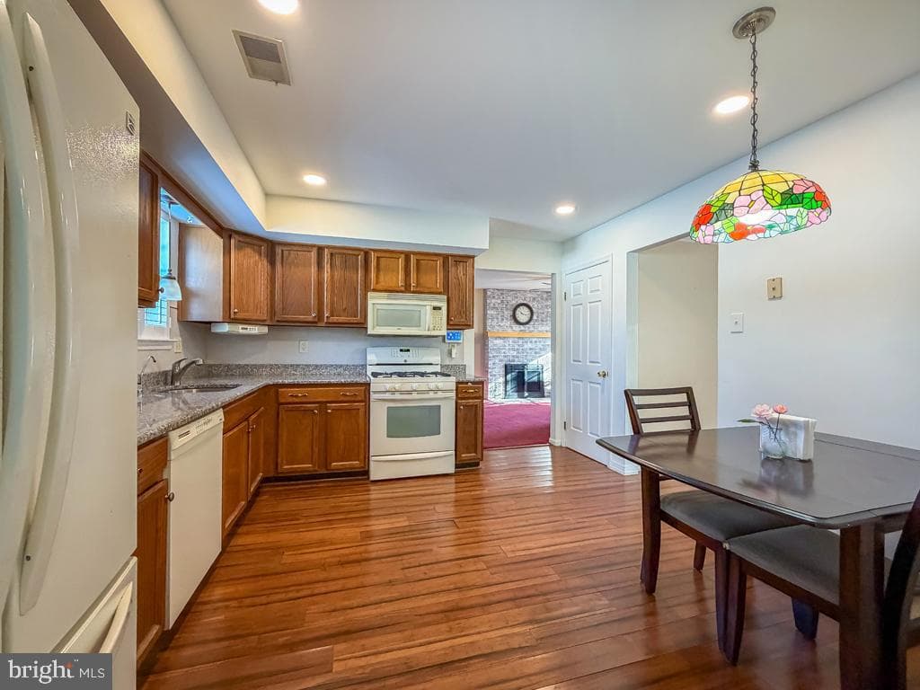 3326 E Hayes Road photo 10