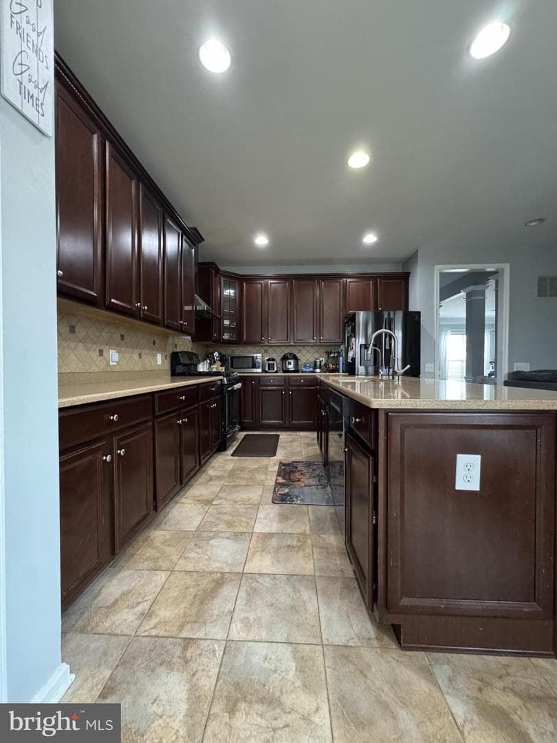 69 S Calder Way photo 16