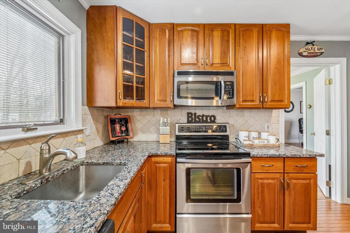 3216 Hayes Road photo 5