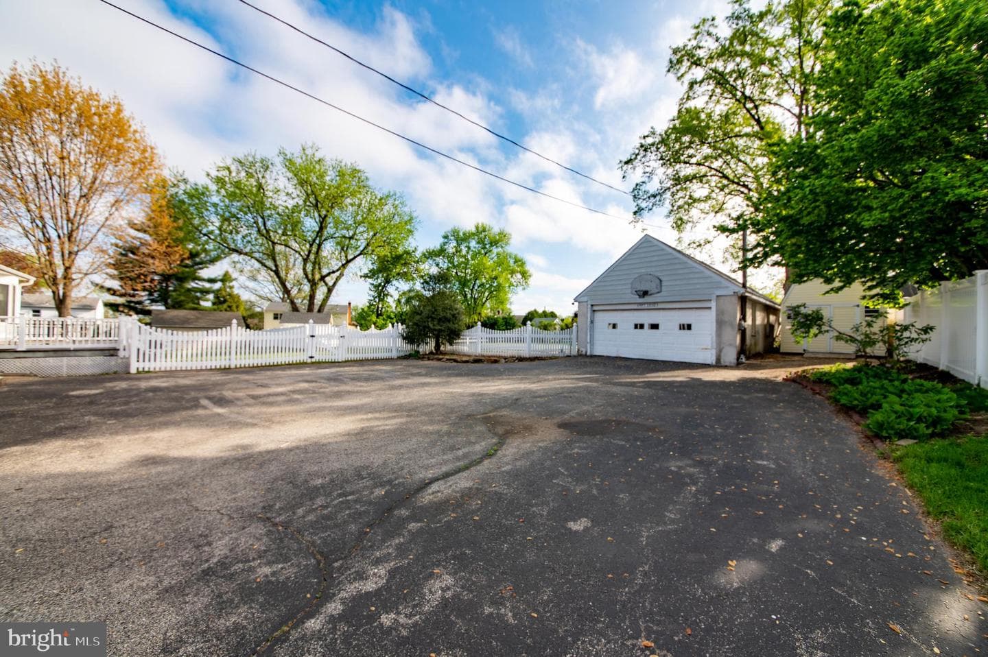781 Belvoir Road photo 36