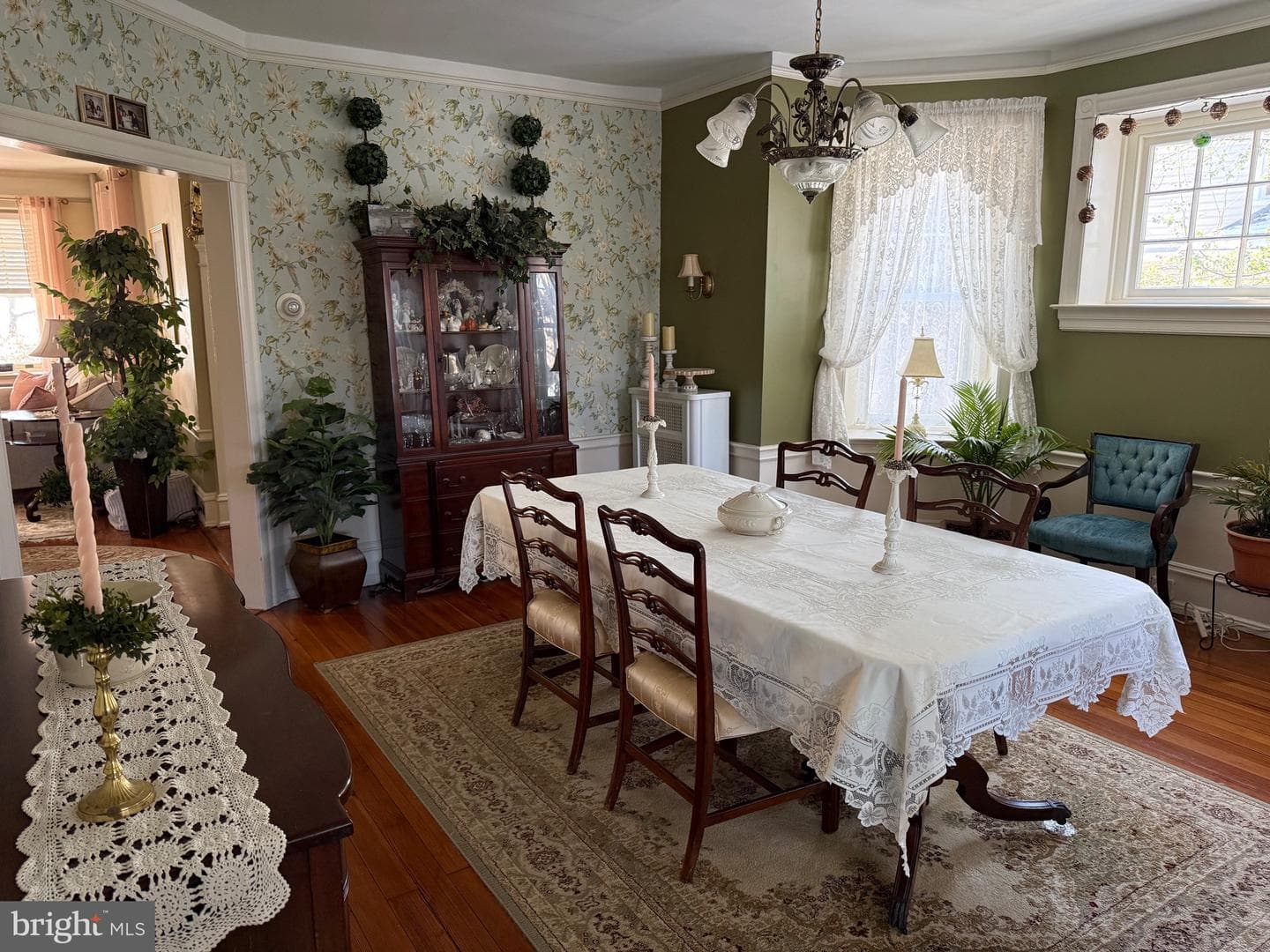 221 Summit Avenue photo 13