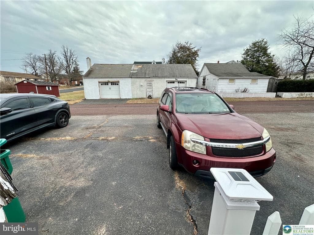 782 Jefferson Street photo 3