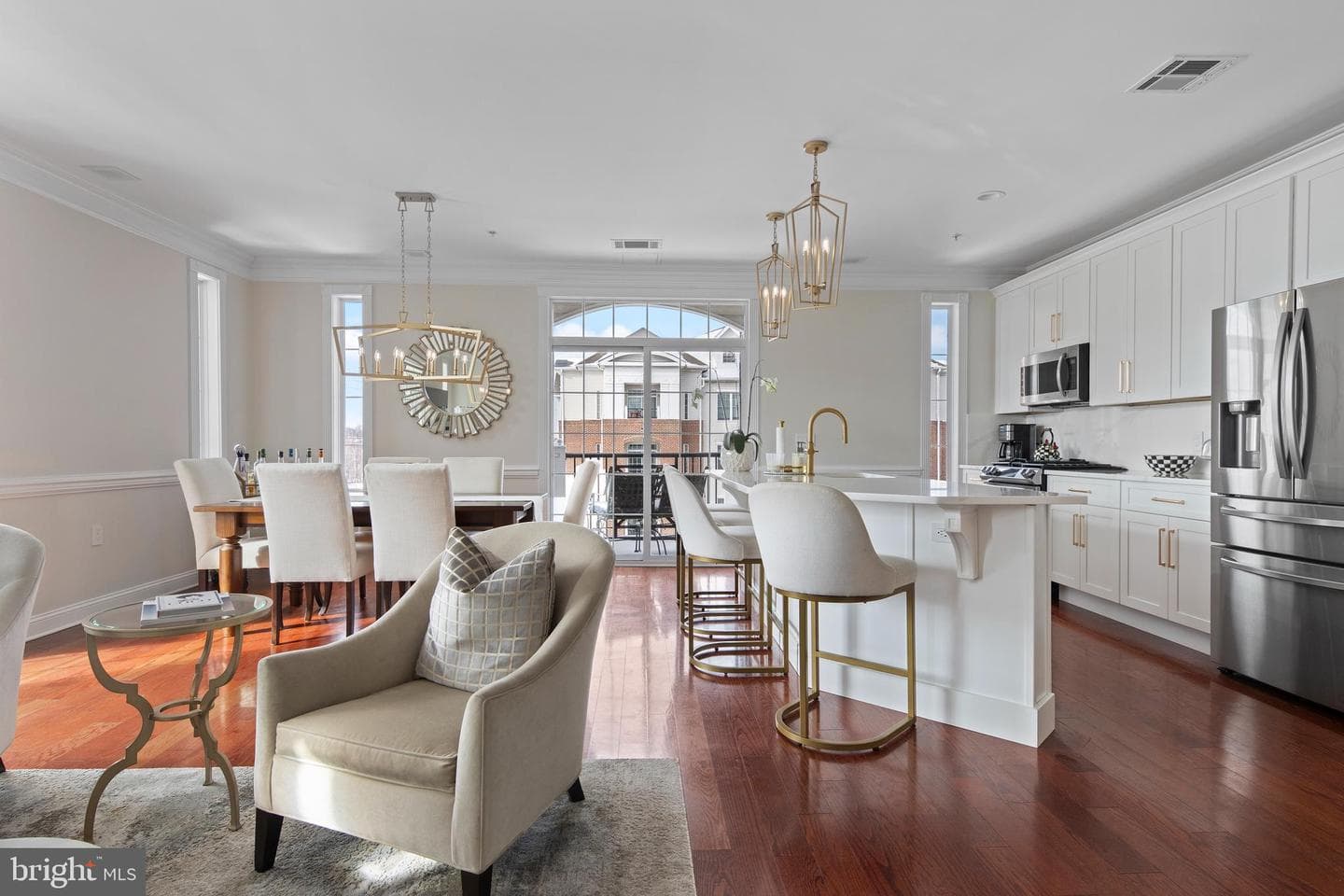 200 W Elm Street #1321