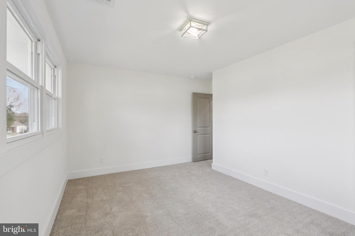 1306 Stotesbury Avenue photo 36