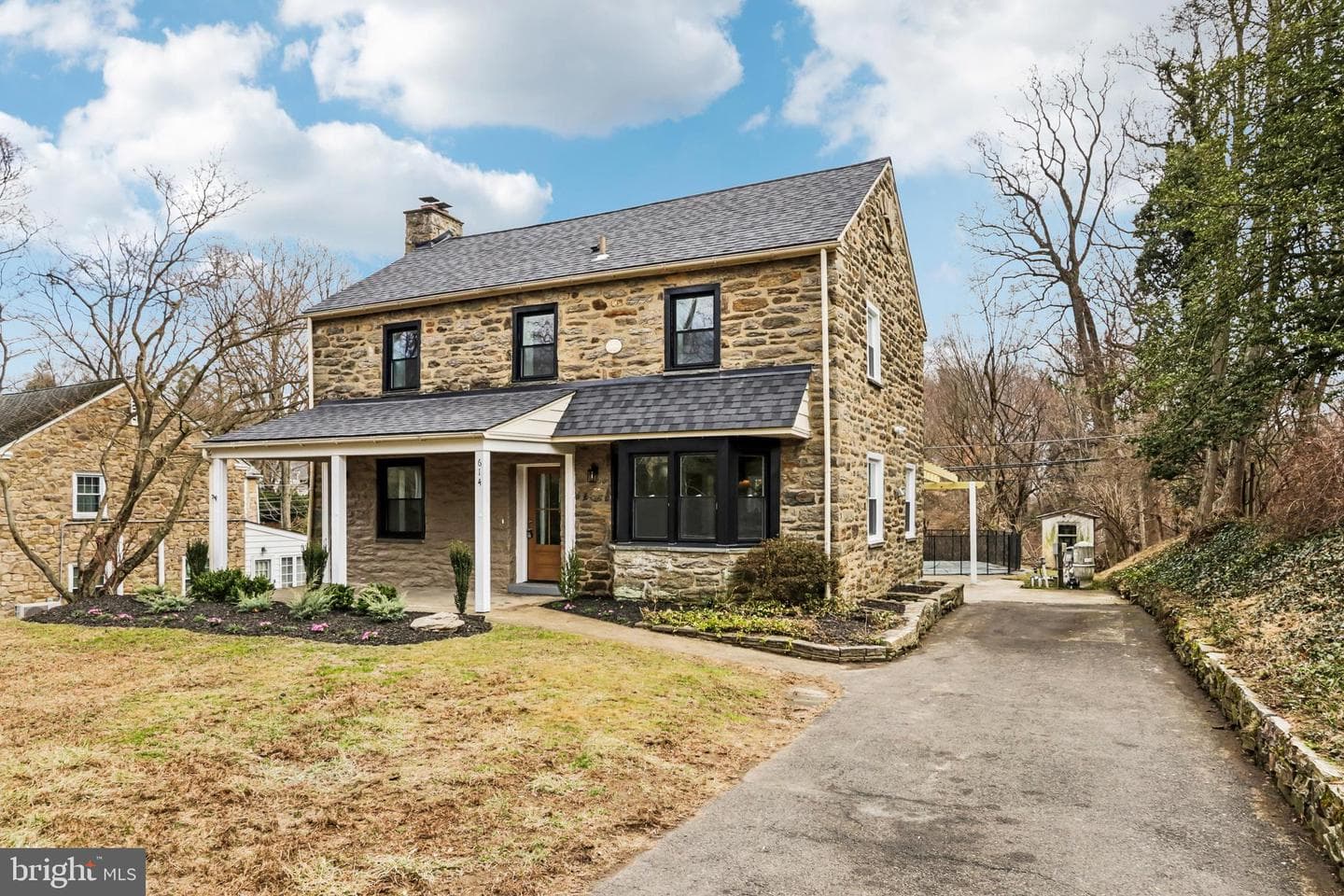 614 Foxcroft Road photo 2