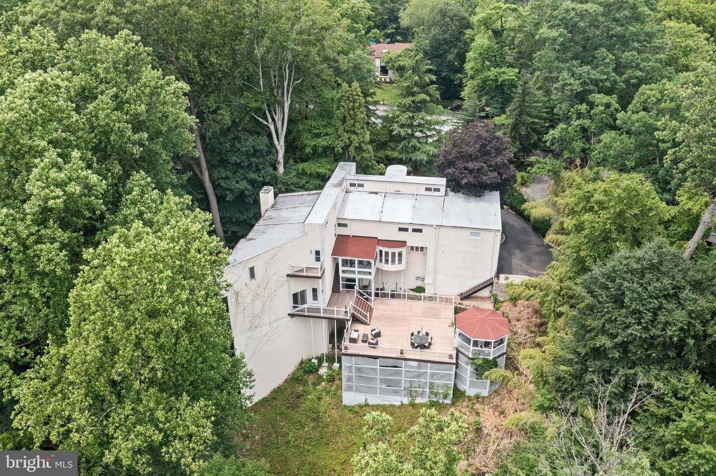 1351 Bobarn Drive photo 60