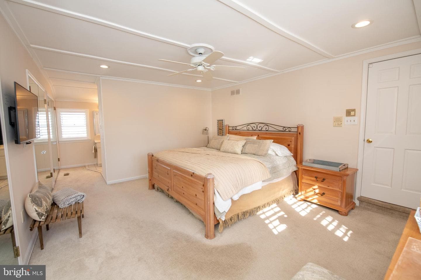 233 Lamplighter Lane photo 28