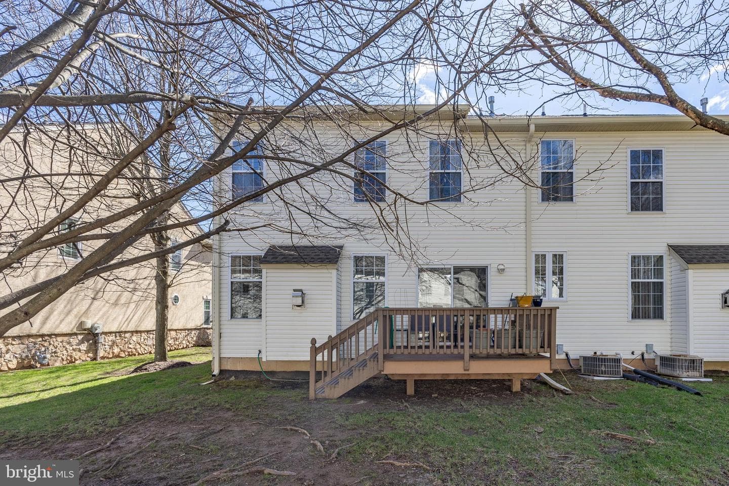 208 Castle Drive photo 38