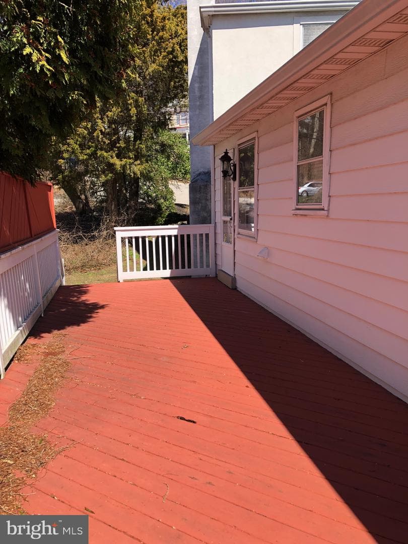 659 Roberts Avenue photo 30
