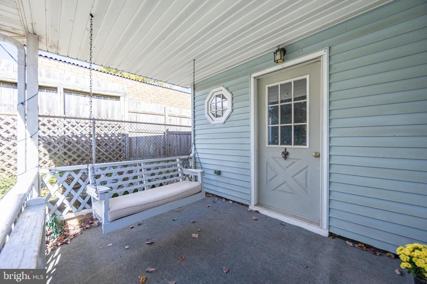264 Roberts Avenue photo 15