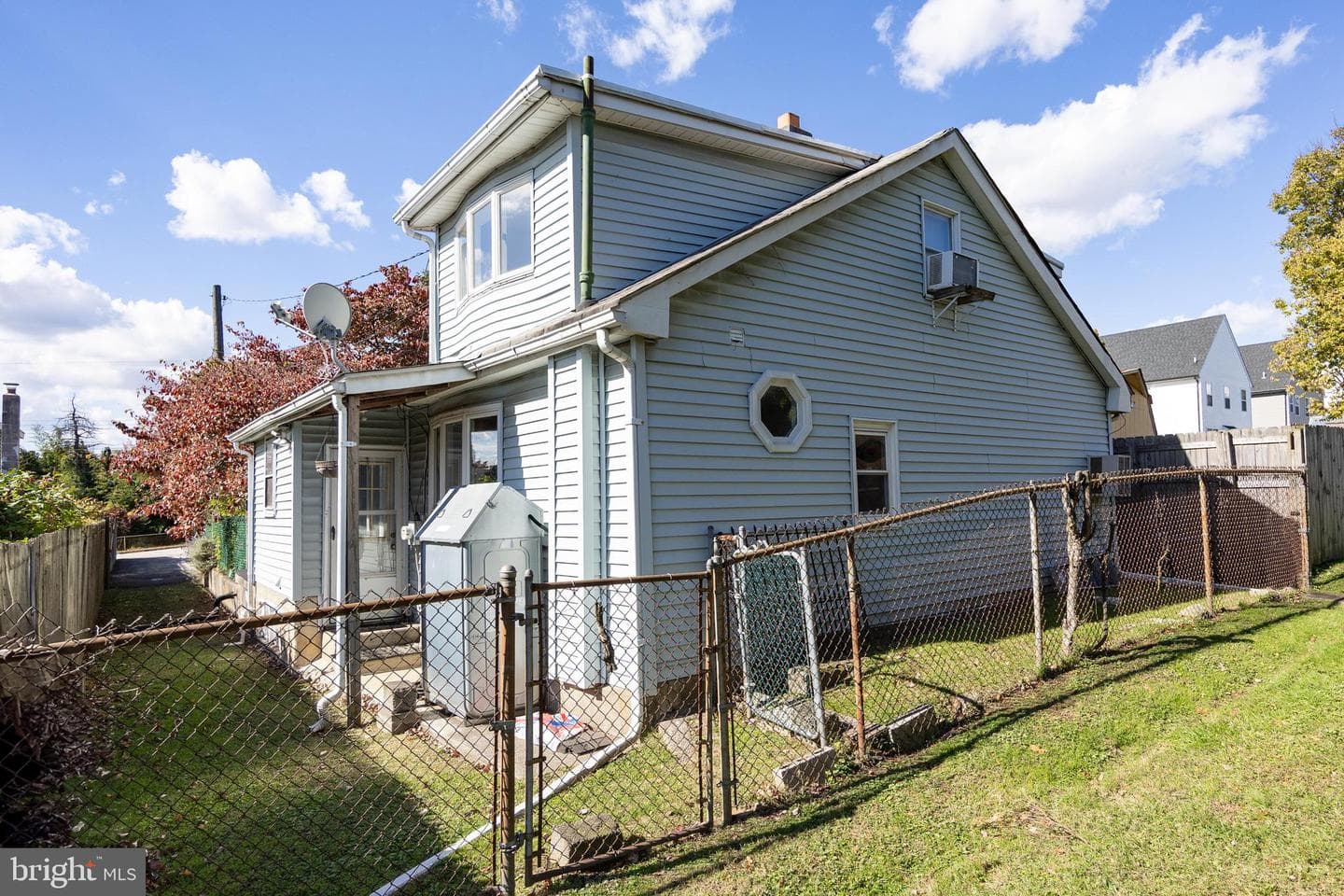264 Roberts Avenue photo 21