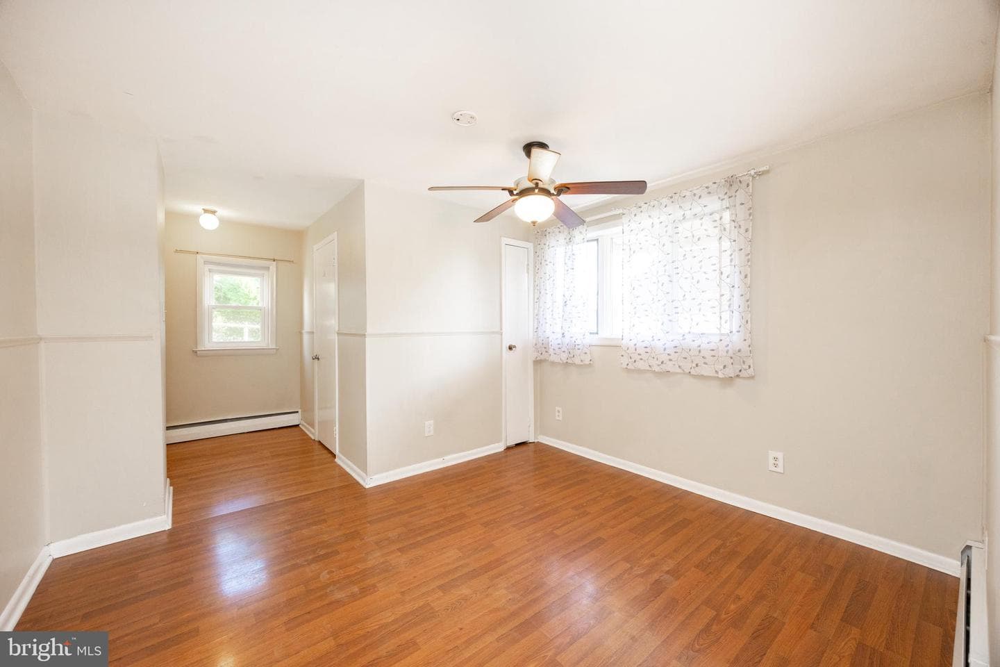 264 Roberts Avenue photo 7