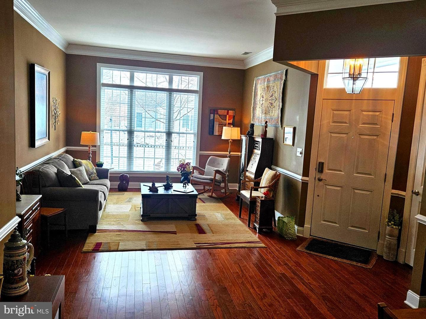 458 Peters Way photo 3