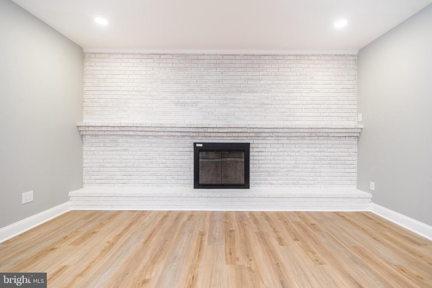 61 S Park Avenue photo 22