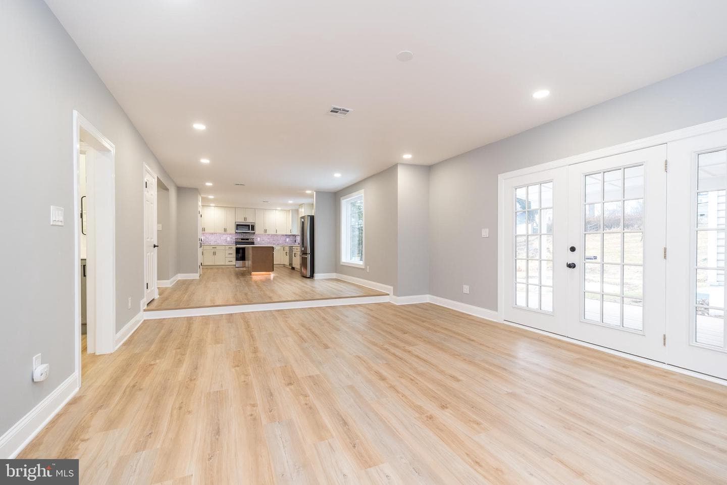 61 S Park Avenue photo 24