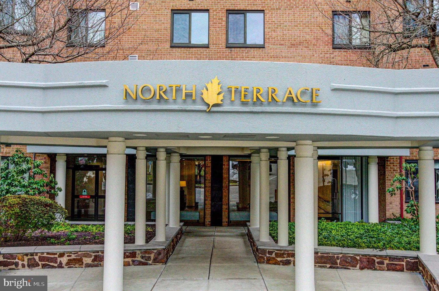 1655 Oakwood Drive #condo 403